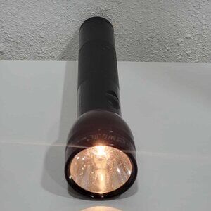 Vintage MAG-LITE Mag Instrument 2 D Cell Black Flashlight Heavy Made In USA 10in